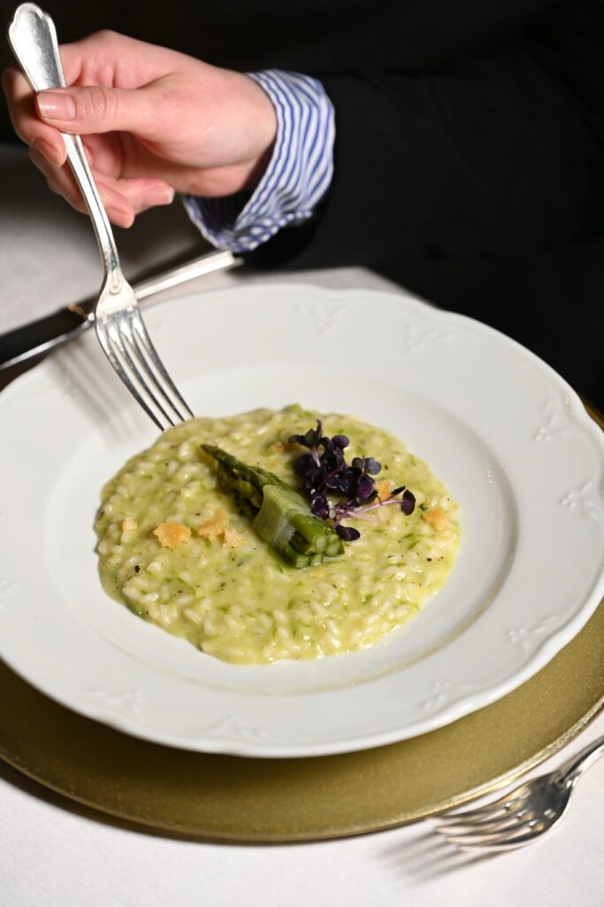 Risotto agli asparagi del catering di Palazzo Borghese, Firenze