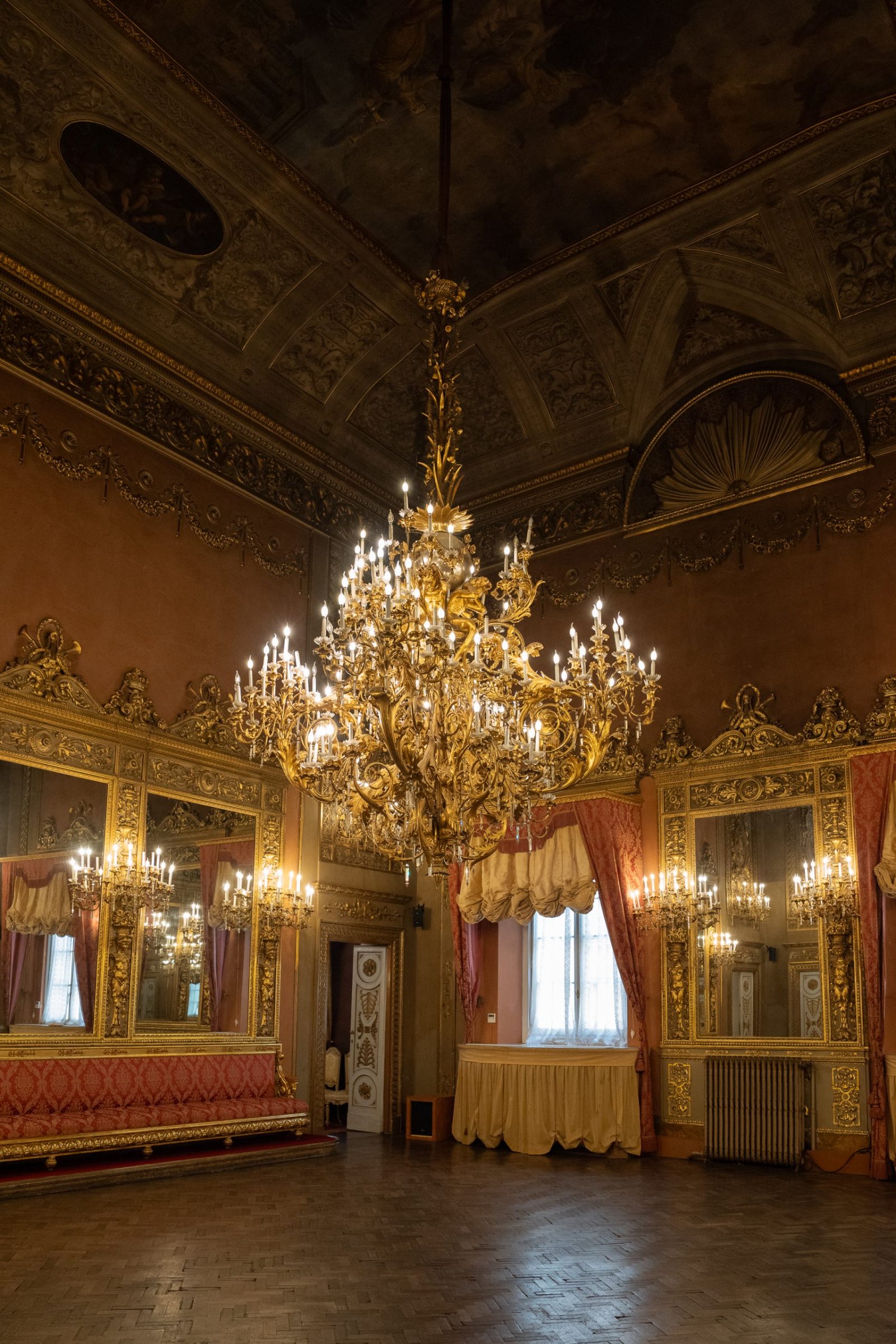 La Sala degli Specchi di Palazzo Borghese a Firenze