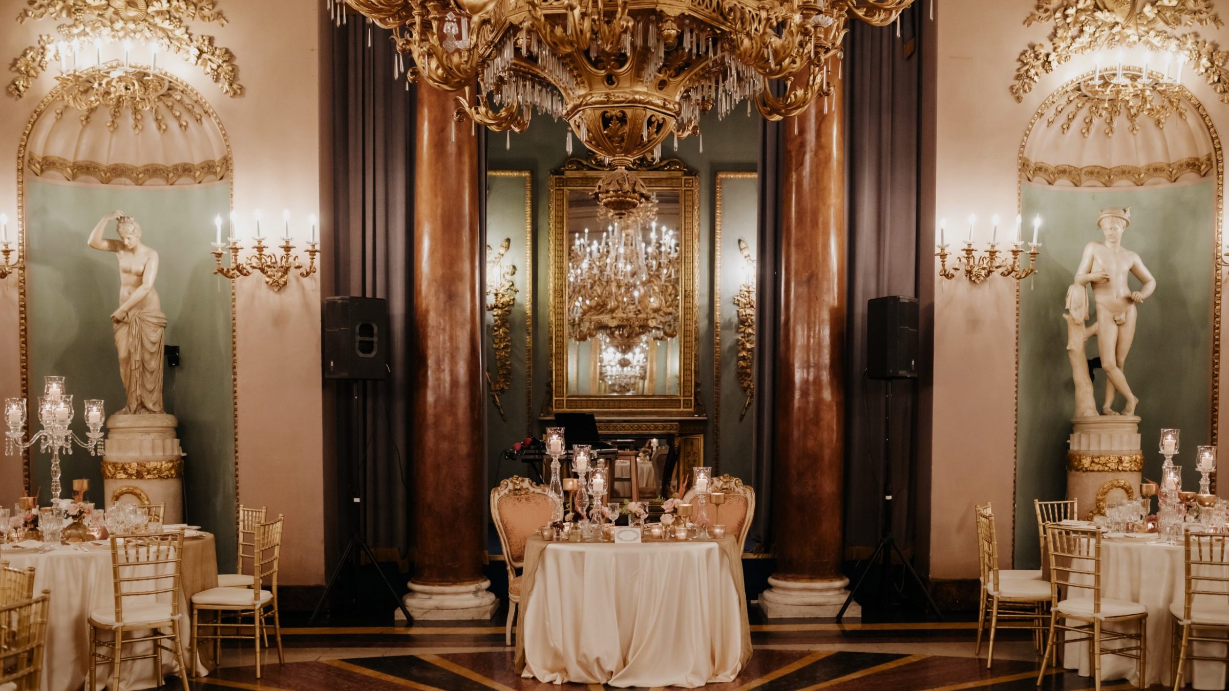 Tavolo degli sposi nella Galleria Monumentale di Palazzo Borghese, Firenze